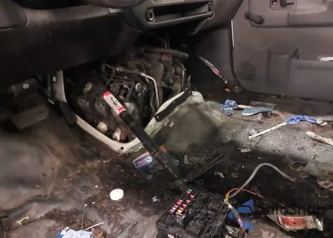 2006 Chevrolet Express Work Van from USA, damaged, VIN 1GCHG39U261116289